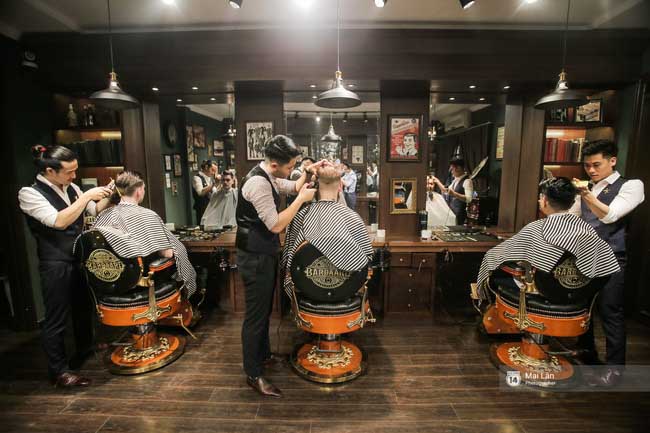 Barbers in Hanoi